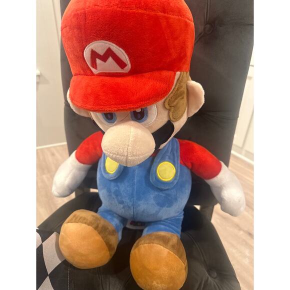 Super Mario Giant plush 24” 2020 Nintendo stuffed toy RARE - Picture 2 of 6